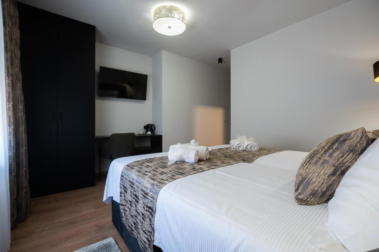 Studio & Rooms Torine Zadar Exteriör bild